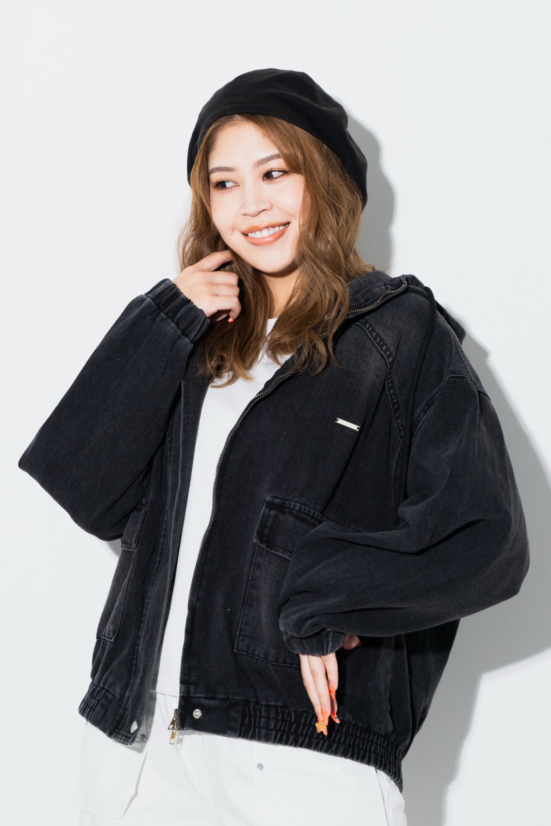 くぅちゃんコラボアイテム】ルーズフィット ユニセックスデニム