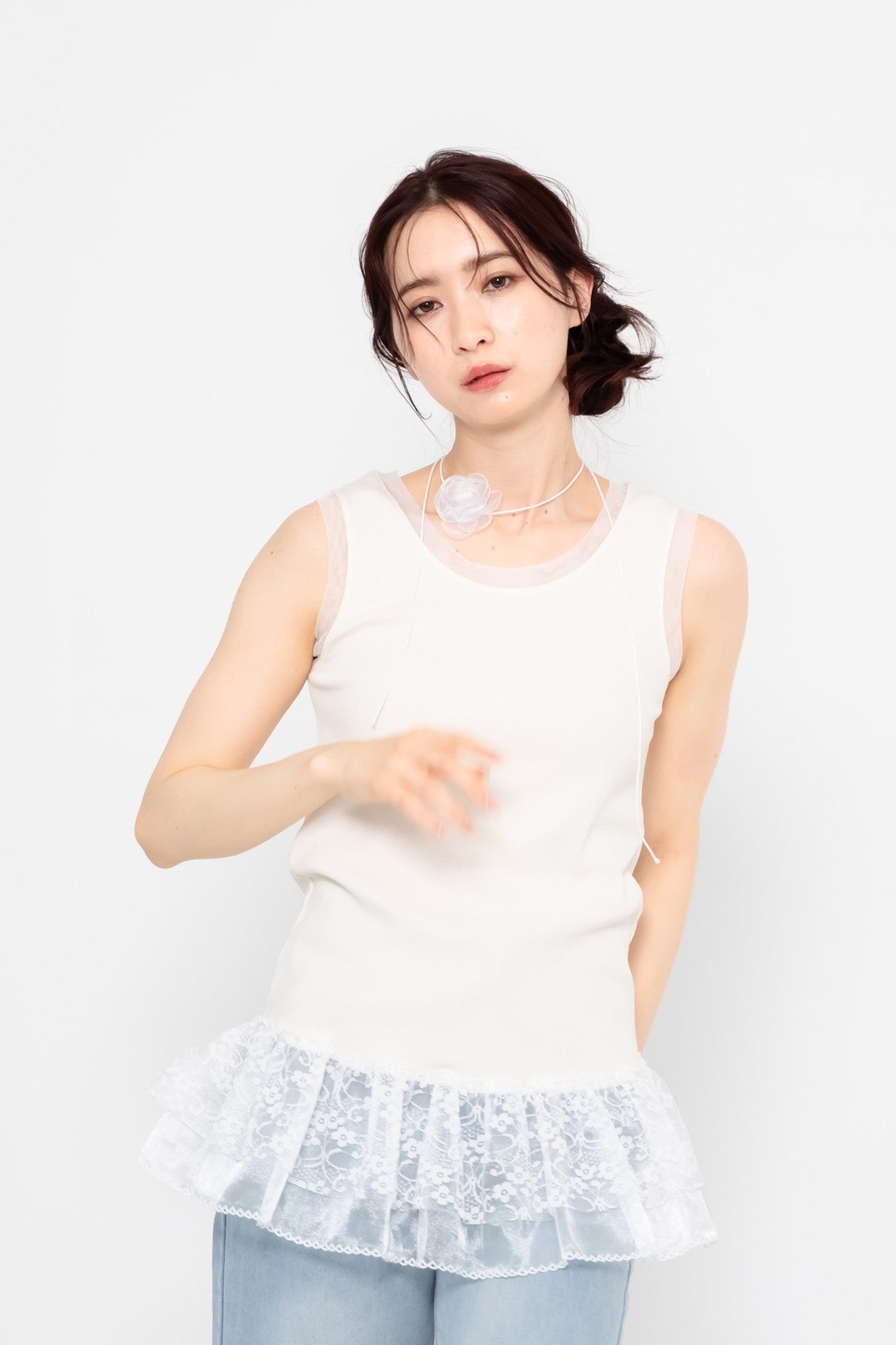 【SALE】二段レースフリルノースリーブ