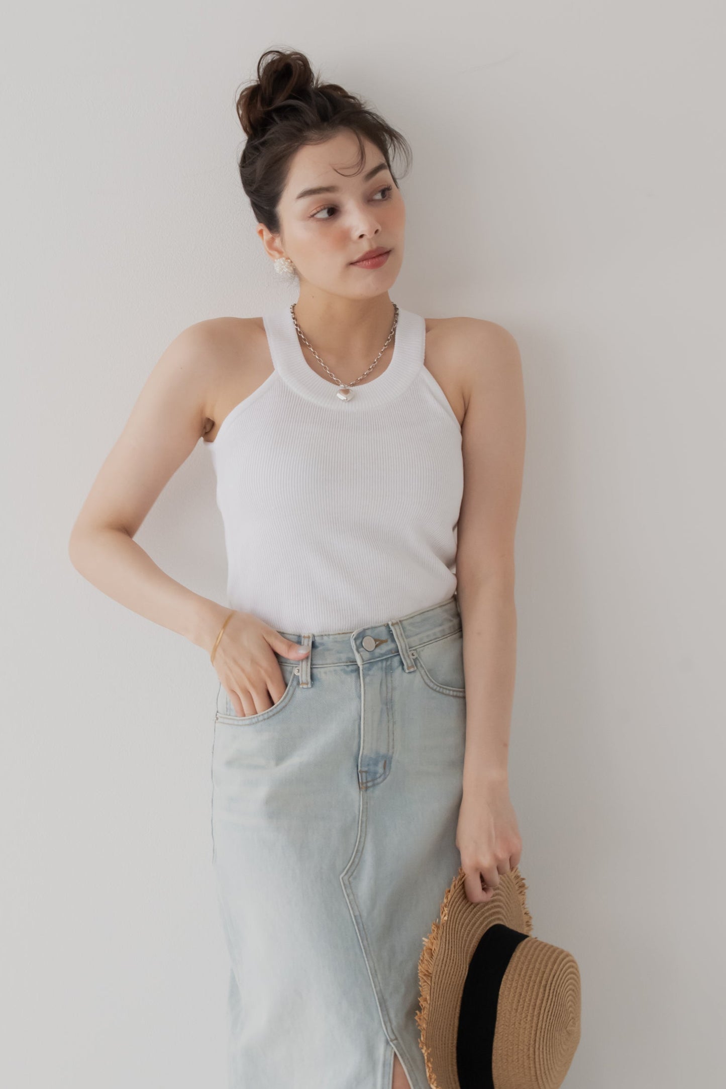 【SALE】リブホルターネックトップ