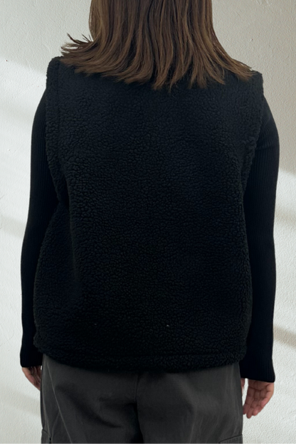 【くぅちゃんコラボアイテム】カジュアルユニセックスボアベスト