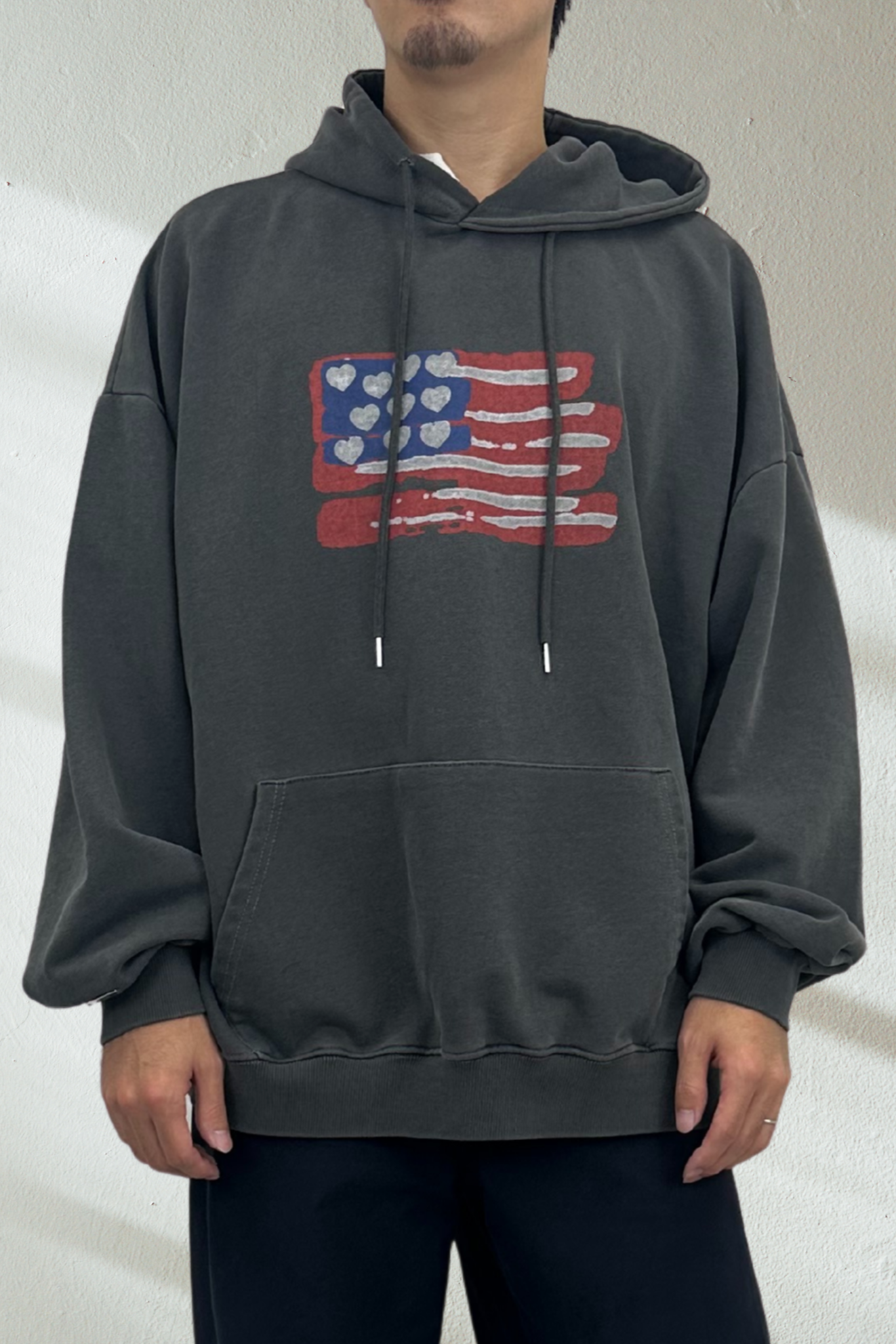 【くぅちゃんコラボアイテム】ウォッシュブラックユニセックスフーディー　