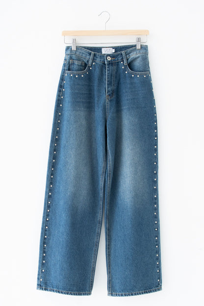 スタッズデニムパンツ