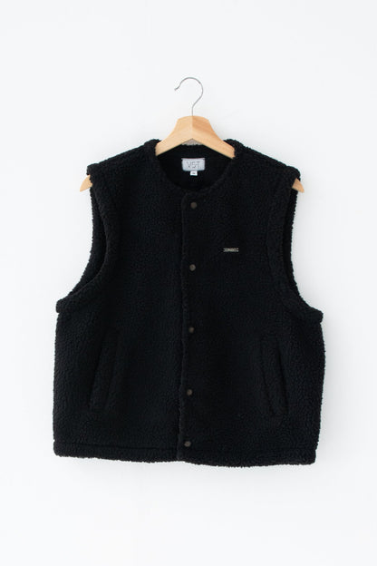 【くぅちゃんコラボアイテム】カジュアルユニセックスボアベスト