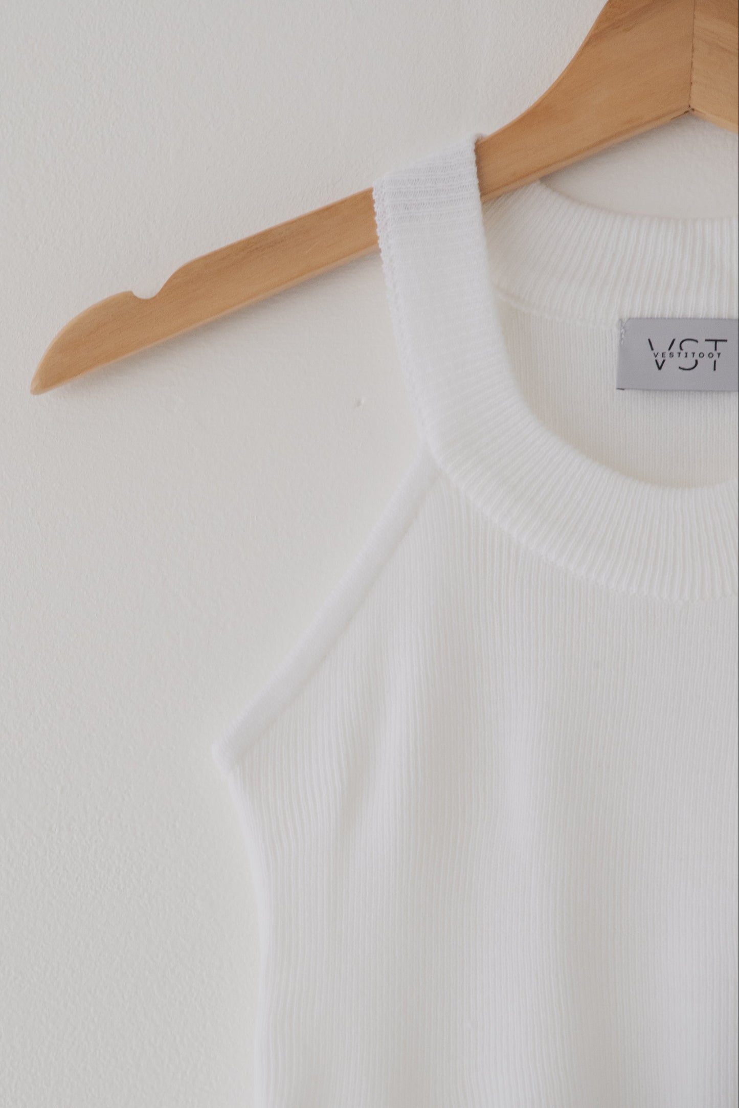 【SALE】リブホルターネックトップ