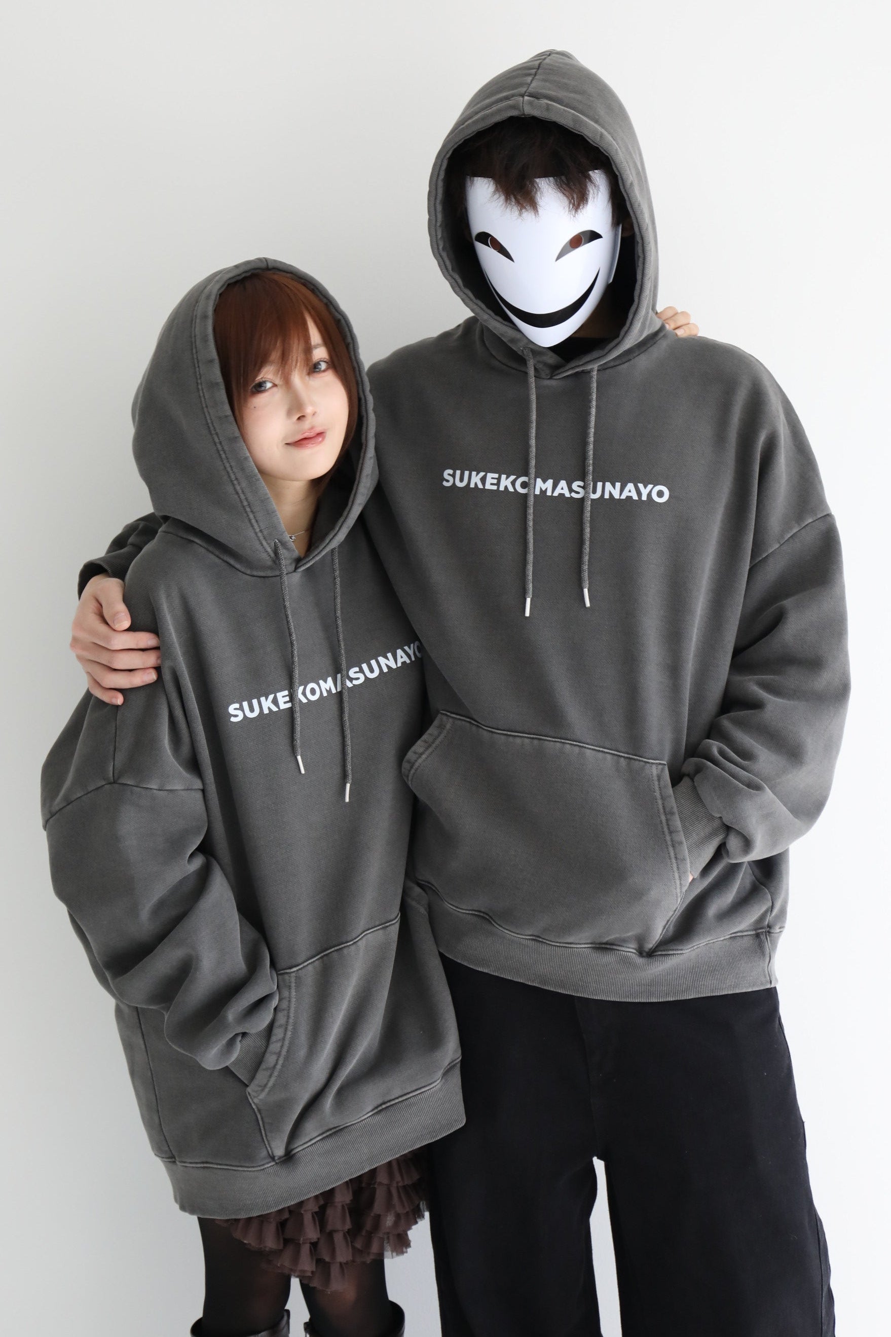 【2月6日(金)11：00 発売スタート！】《らむ子ちゃんコラボ・数量限定》すけこましユニセックスパーカー