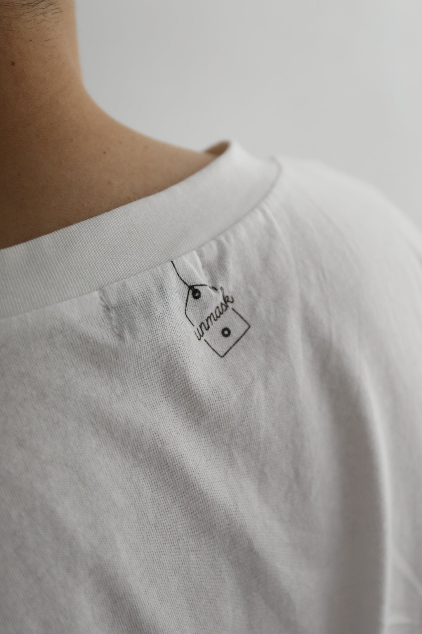 【数量限定】アンマスクユニセックスTシャツ