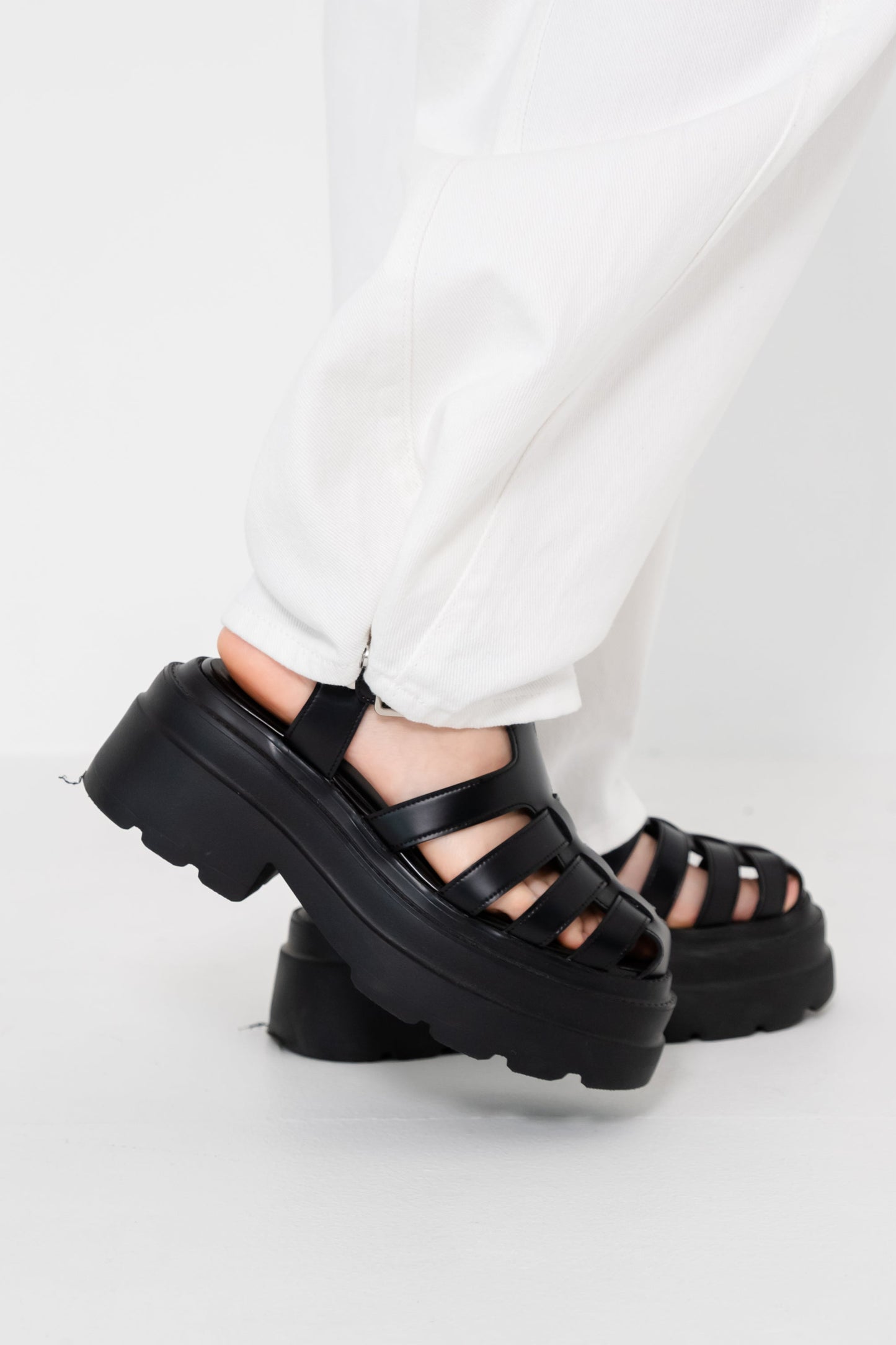 【SALE】バックデザインジーンズ