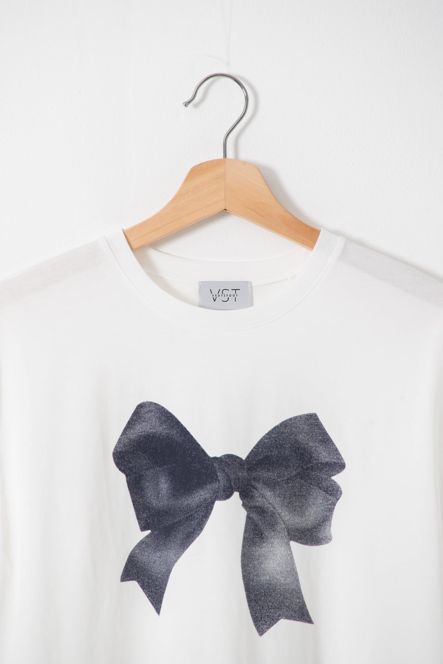 リボンプリントTシャツ