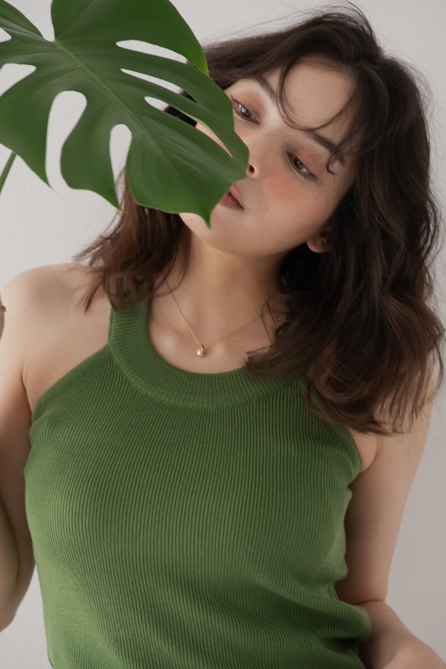 【SALE】リブホルターネックトップ