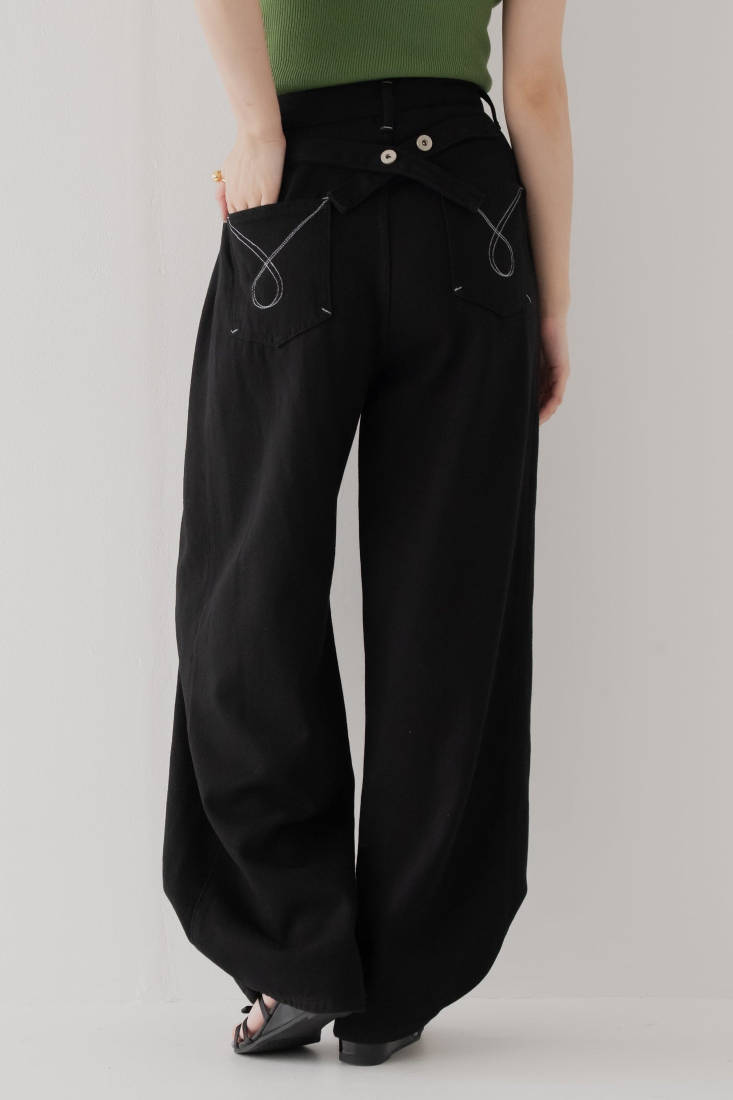 【SALE】バックデザインジーンズ