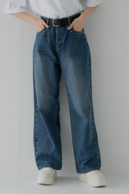 スタッズデニムパンツ